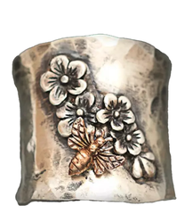 ANTIQUE STYLE BEE WITH FLOWERS EMBOSSED METAL RING ( sold by the piece)