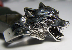 WOLF FACE DELUXE SILVER BIKER RIN G (Sold by the piece)