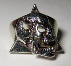 SKULL HEAD SPIKES ON TRIANGLE BIKER RING  (Sold by the piece) *-  CLOSEOUT AS LOW AS $ 2.95 EA