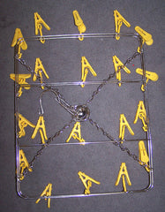 METAL HANGING DISPLAY RACK WITH 20 PLASTIC CLIPS ( sold by the piece)